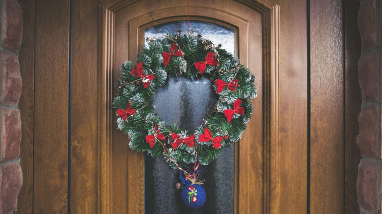 Spruce up Your Home with a Festive Wreath